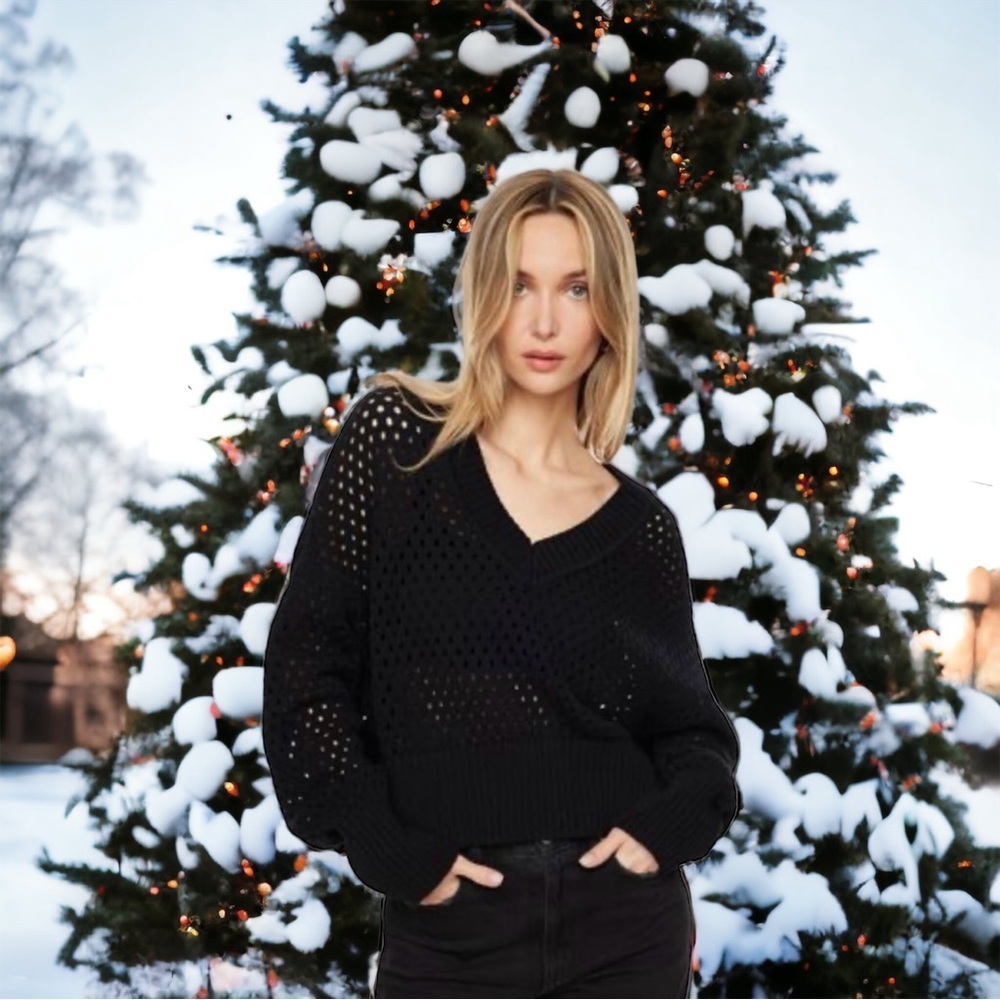 Black Open Knit Oversized Sweater
XS (Fits S/M) EUC - Picture 12 of 12